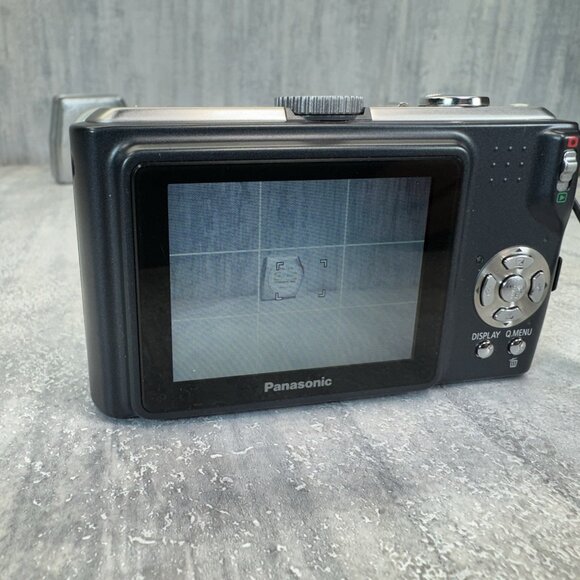 Panasonic Lumix DMC-TZ4 8.1MP Compact Digital Camera  10× Optical Zoom Tested - Picture 7 of 11